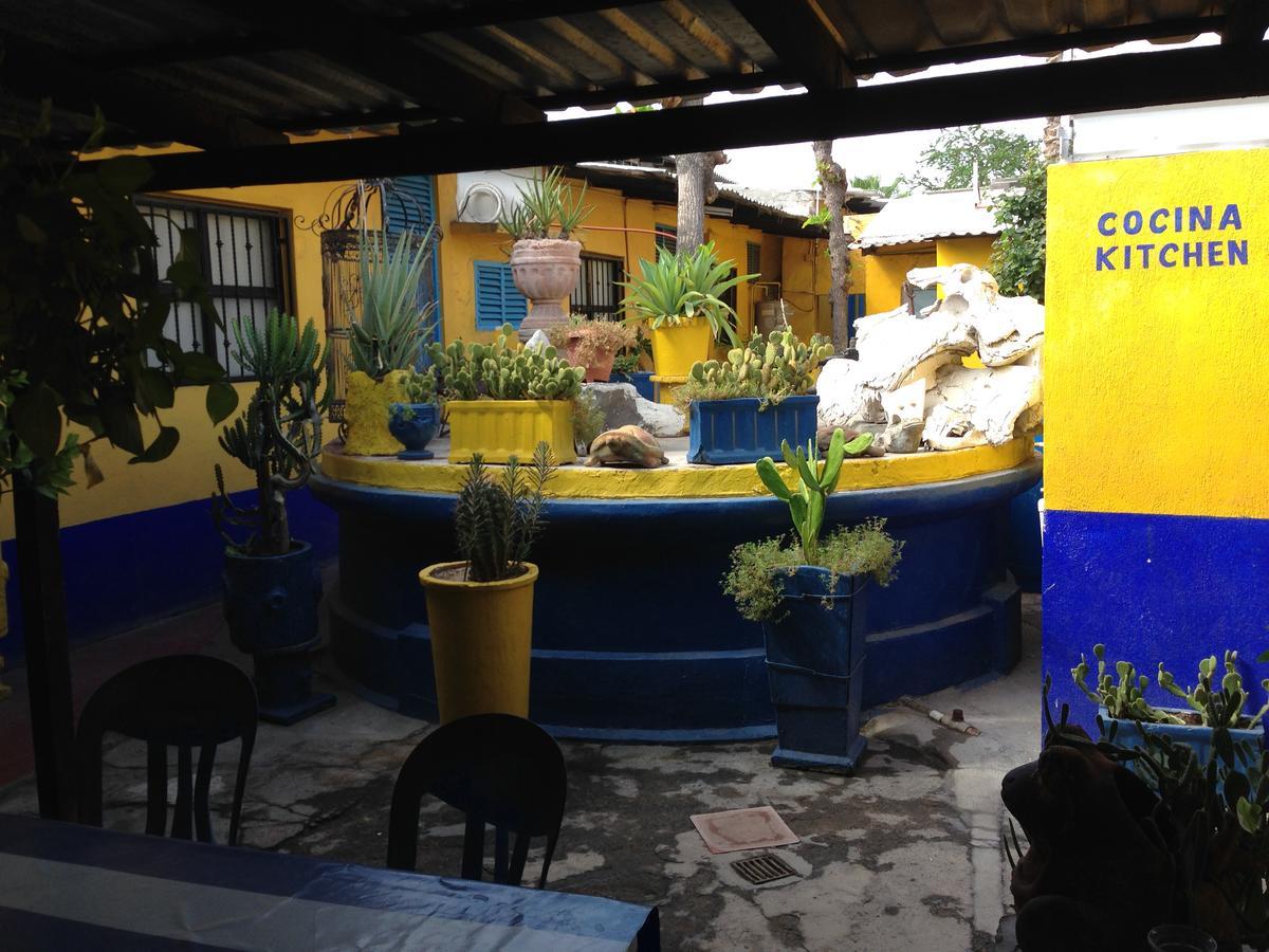 Pension California La Paz Bagian luar foto